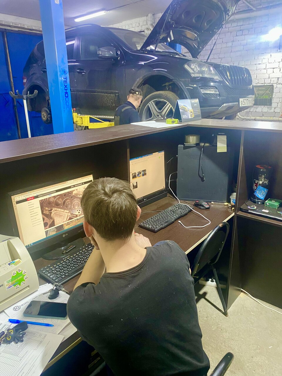 Пост и приёмка в автосервисе Юта в Твери